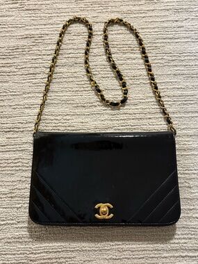 Chanel Authentic Black Patent Leather Flap Crossbody Bag with Gold Chain
